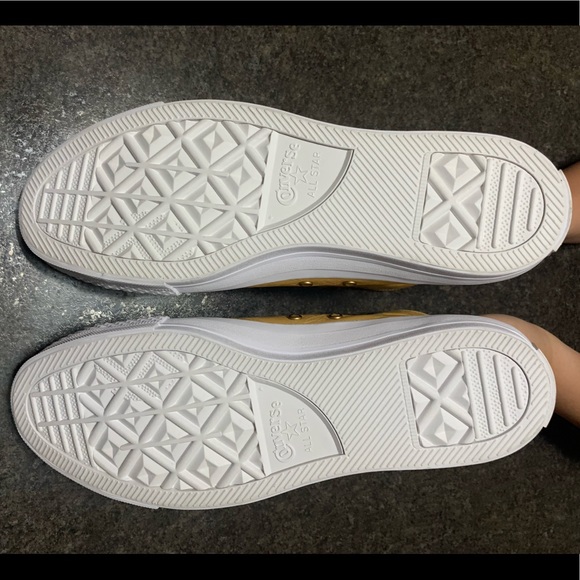 Converse Gold Crinkled Leather Sports Team VKG NEW - Picture 4 of 5